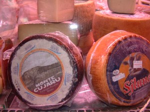 Sardische Käsespezialitäten - kreative Pecorino-Variationen